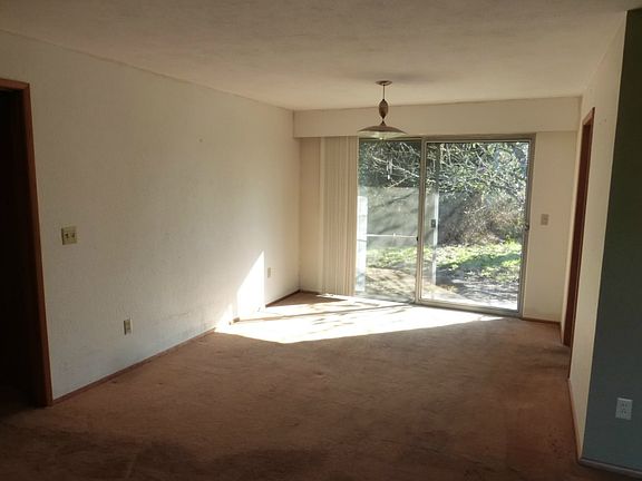3rd image of 5 Wilson Dr