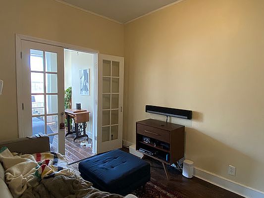 5th image of 1060 Dean St #3