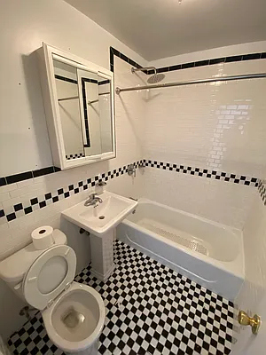 Rented by JB Mac Real Estate Inc. | media 5