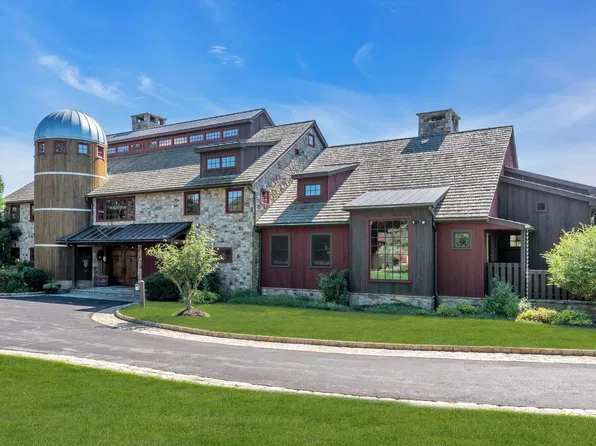 106 Mountain Top Rd, Glen Gardner, NJ 08826
