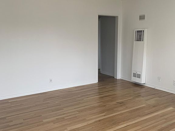 5th image of 1920 Grace Ave #B