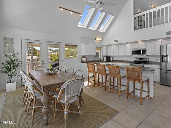 5th image of 138 Dogwood Ln