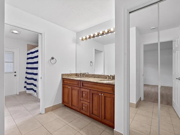 1773 Wiltshire Village Dr — Photo 19