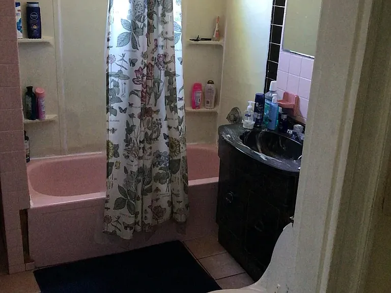 2144 Warner St #2 — Photo 7