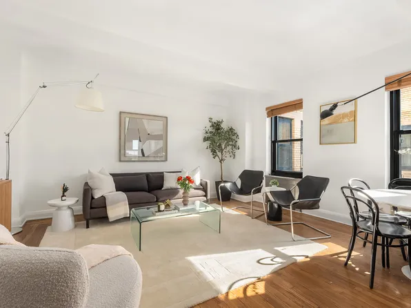 300 West 23rd Street image 1 of 8