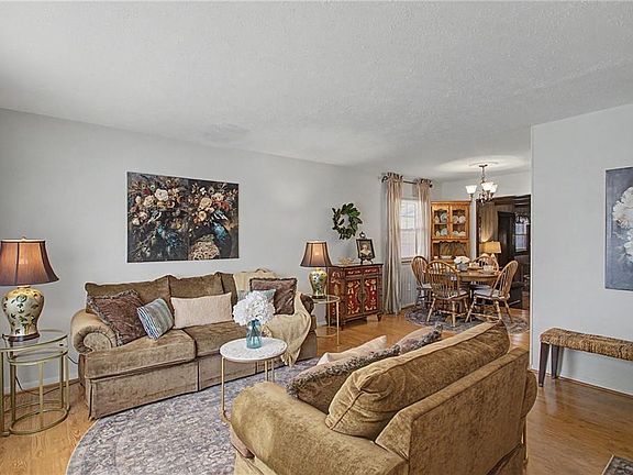 3rd image of 1007 74th St