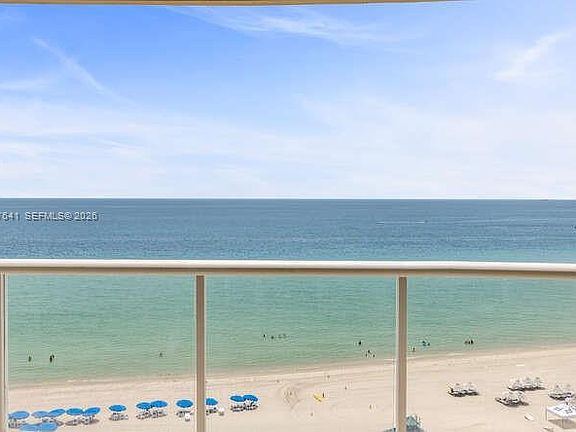 5th image of 18671 Collins Ave APT 1001