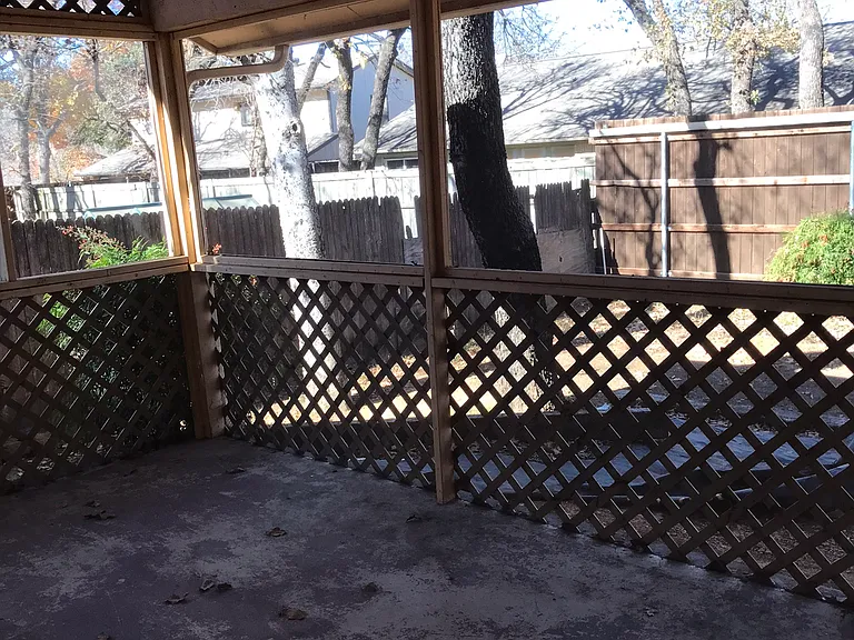1110 Paluxy Ct — Photo 25
