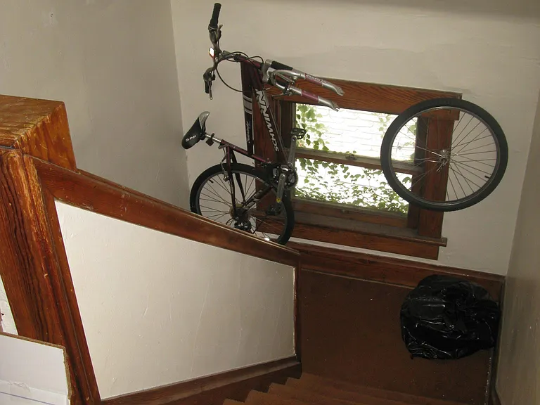 1328 Hunter Ave #C — Photo 8
