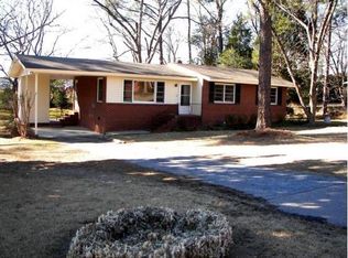 3607 Oates Dr, Raleigh, NC 27604