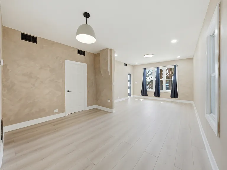 3234 S 48th Ct #1 — Photo 5