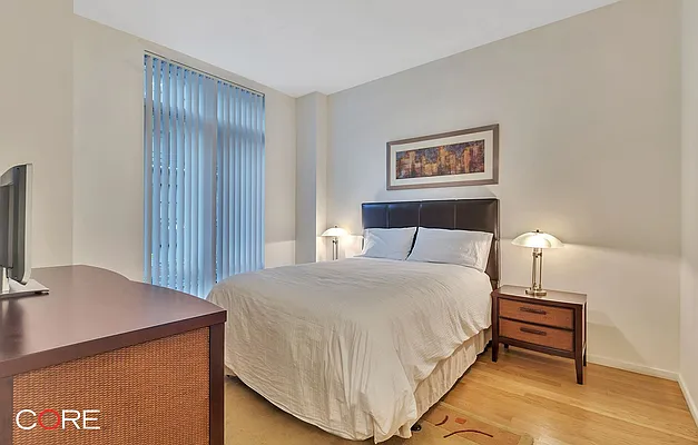 Rented by CORE | media 5