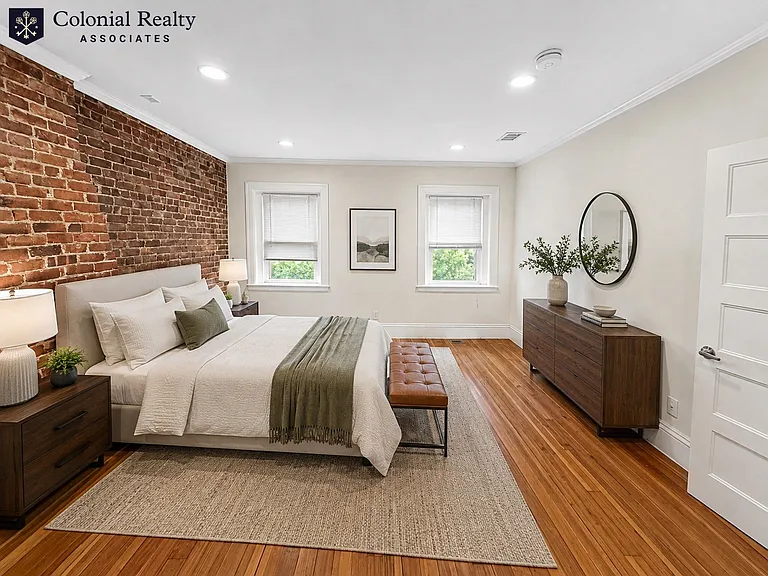 1616 Beacon St #4 — Photo 34