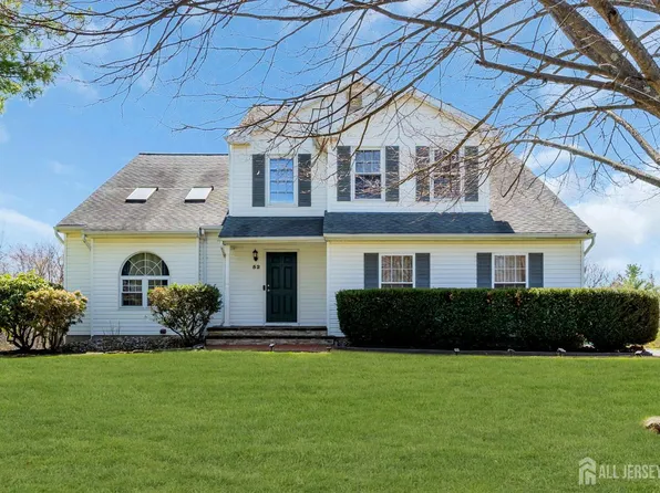 52 Zeller Dr, Somerset, NJ 08873