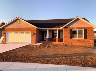 921 Oak Creek Ln, Waterloo, IL 62298