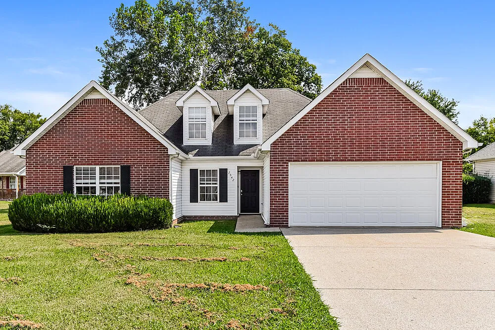 4 bed, 2.0 bath, 2226 sqft, $2,540 — Photo 1