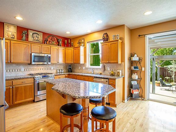 4th image of 1211 N Murray Ln