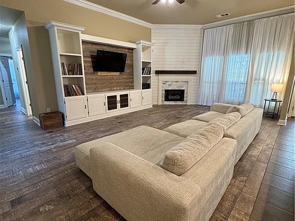 4th image of 28621 Venette Ct