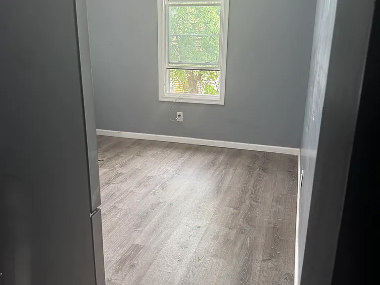 208 Amherst St #2 — Photo 10