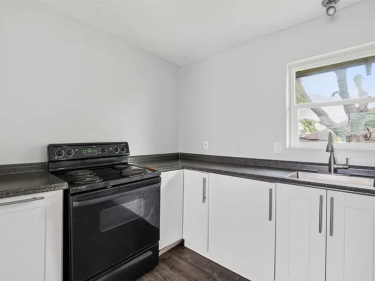 6832 Avenue I — Photo 14