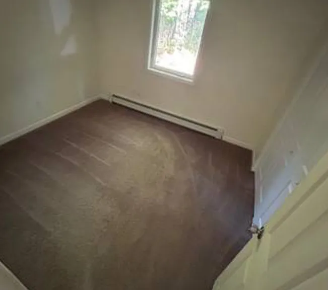 Back- Primart bedroom with large closet