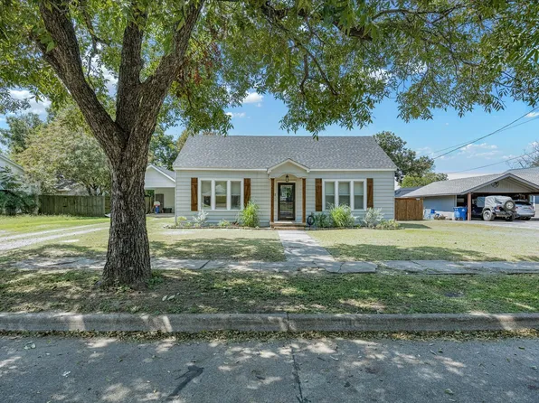 811 N Gaines St, Ennis, TX 75119