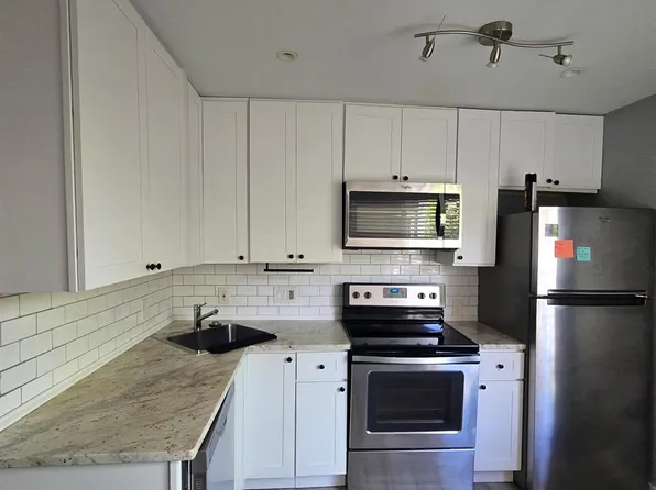 1840 Burton Dr APT 198, Austin, TX 78741