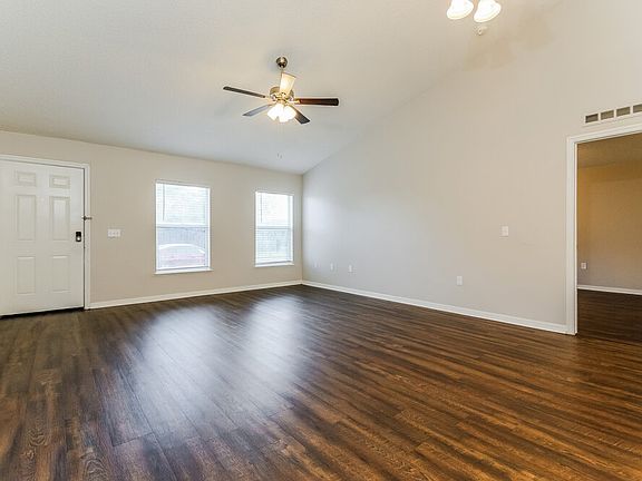 4th image of 813 Albi Ct