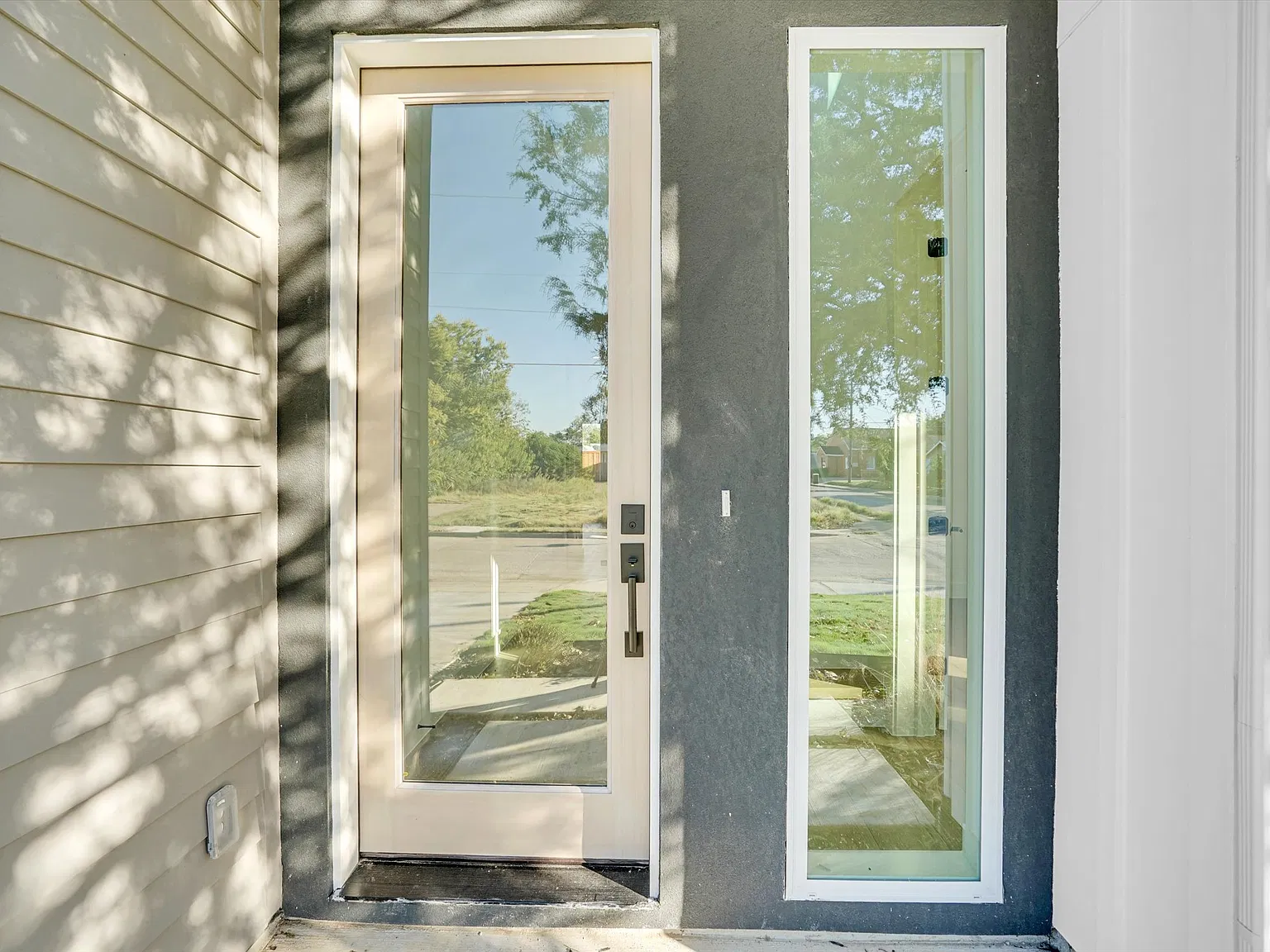 4 bed, 2687 sqft, $4,800 — Photo 4