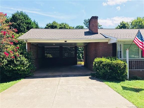 3rd image of 719 Bristol Dr