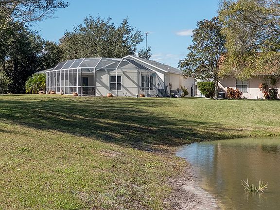 5th image of 3519 Egret Dr