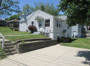 1306 W Benton St, Iowa City, IA 52246