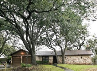 115 Oak Ridge Dr, San Marcos, TX 78666