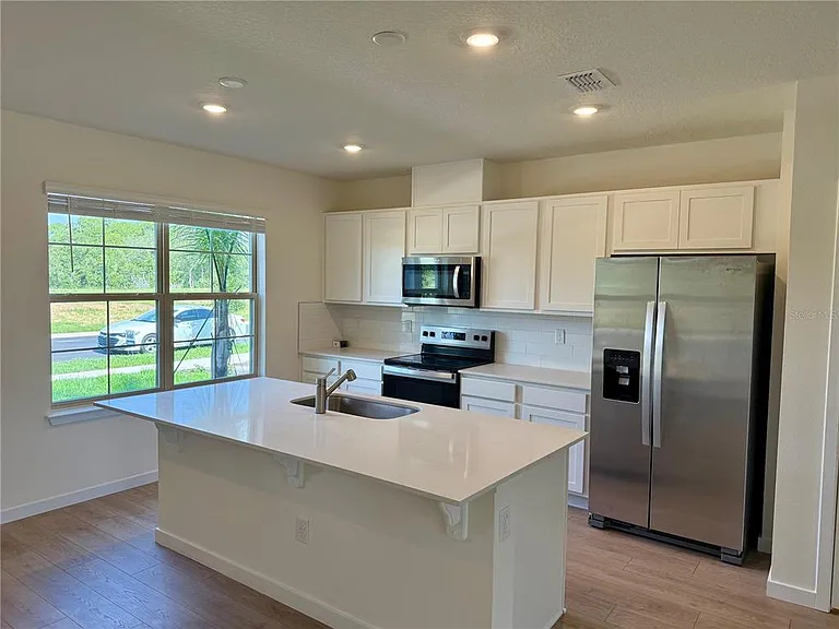 18197 Cider Mill Ln — Photo 5
