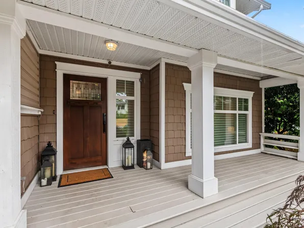 7785 143rd St, Surrey, BC V3W 0L2