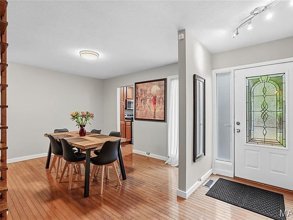 3rd image of 1021 Fairways Dr #1