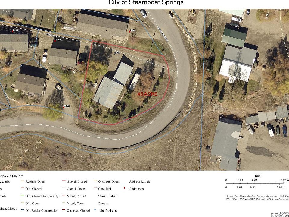 2nd image of 1401 Blake Ln