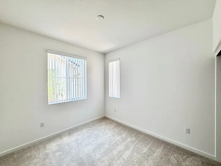 31404 Lolite Dr — Photo 7