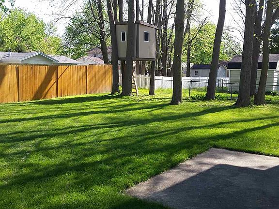4th image of 7705 Valley Meadows Dr