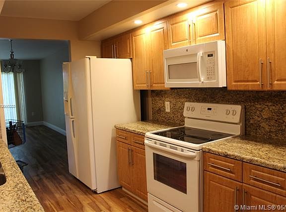 4th image of 1500 SW 131st Way APT 306N
