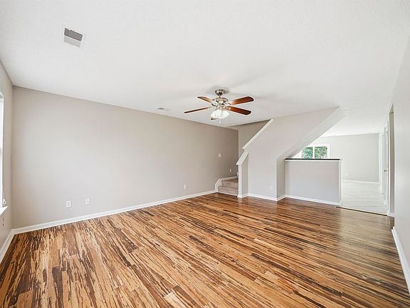 2nd image of 131 Hunters Mill Dr