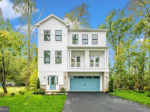 801 Cedar Ave, North Beach, MD 20714