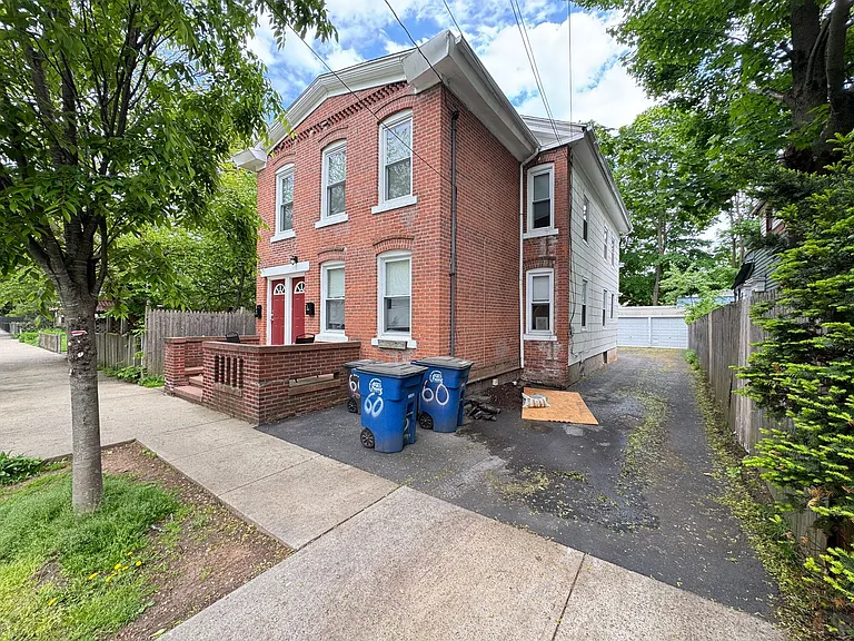 60 William St — Photo 13