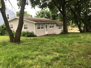 1819 Rockhill Rd, Manhattan, KS 66502