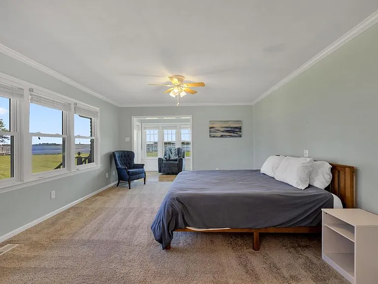 130 Leslie Dr — Photo 19