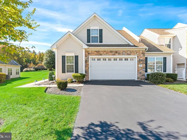 3529 Dogwood Dr, Garnet Valley, PA 19060