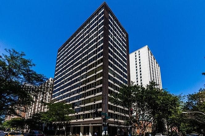 1st image of 360 W Wellington Ave APT 8E