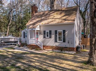 392 Berkshire Dr, Reedville, VA 22539