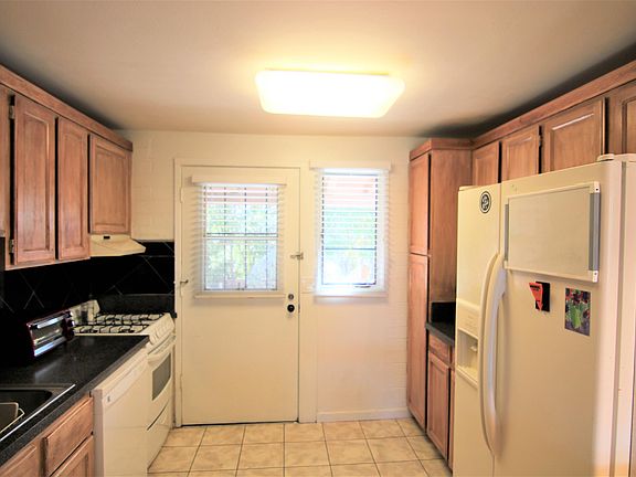 4th image of 381 S Paseo Madera Unit D