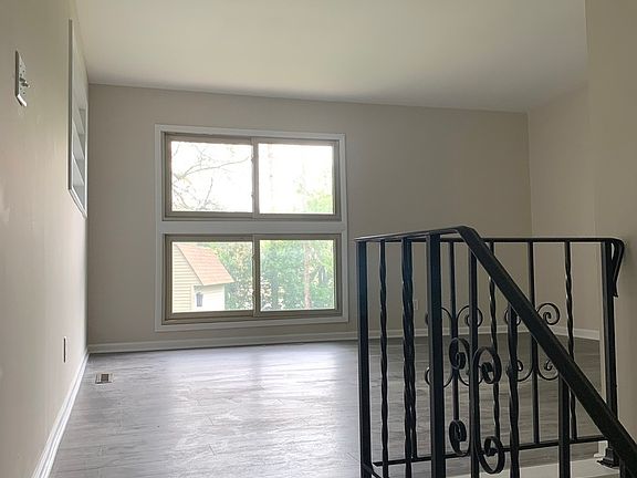 3rd image of 119 Ridge Ln